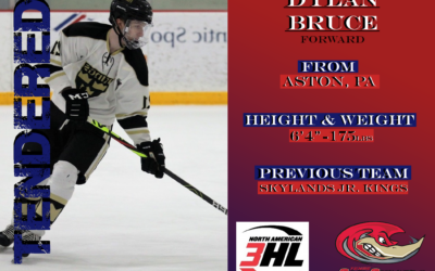 Bruce Tenders and Signs with Runners